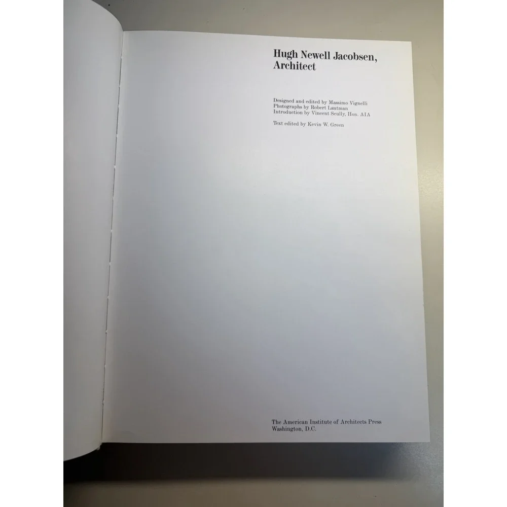 Hugh Newell Jacobsen Architect Monograph 1988 1st Ed Massimo Vignelli Design HC